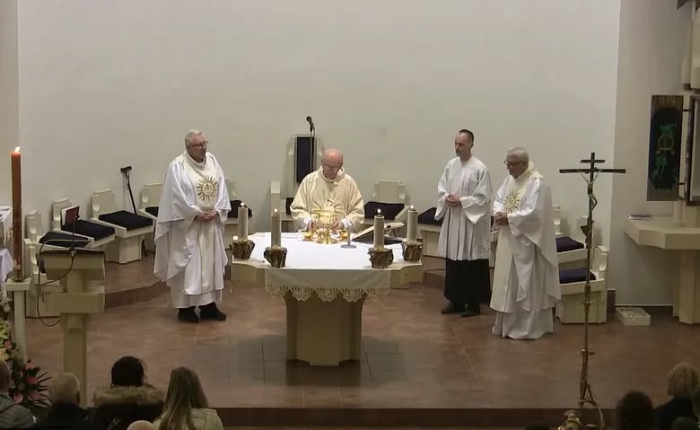 Najlepší marketingový klam: Keď na víťazstvo vo voľbách stačí biele rúcho a pekné oči